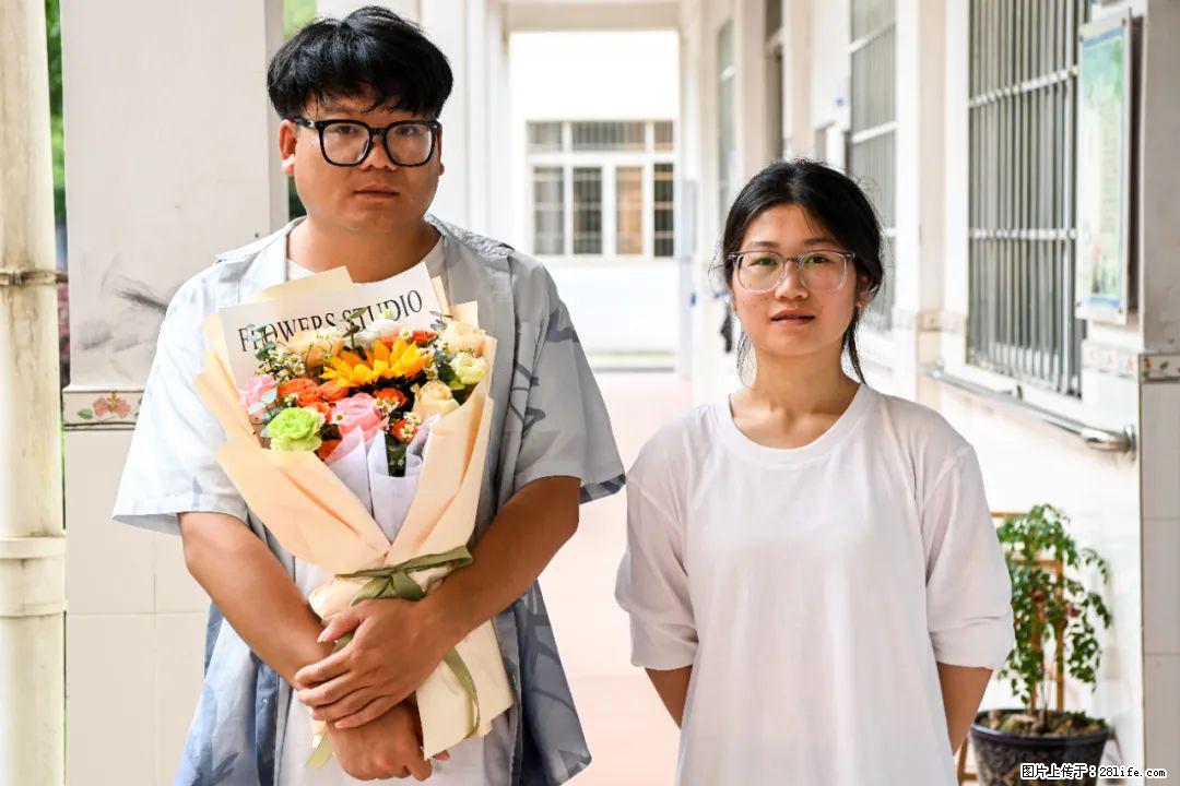 全网追的“扁担女孩”,找了一份暑假工,时薪12元 - 鸡西生活资讯 - 鸡西28生活网 jixi.28life.com